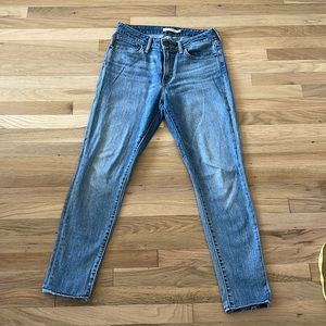 Levi’s 721 high rise skinny. 27x30. Jeans altered at bottom.